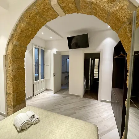 شقة Ortigia Inner Suites *