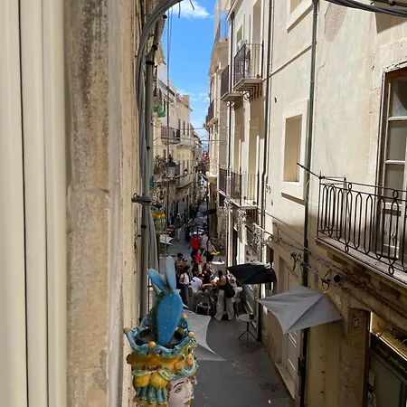 شقة Ortigia Inner Suites