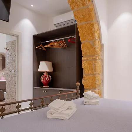Ortigia Inner Apartment Syracuse